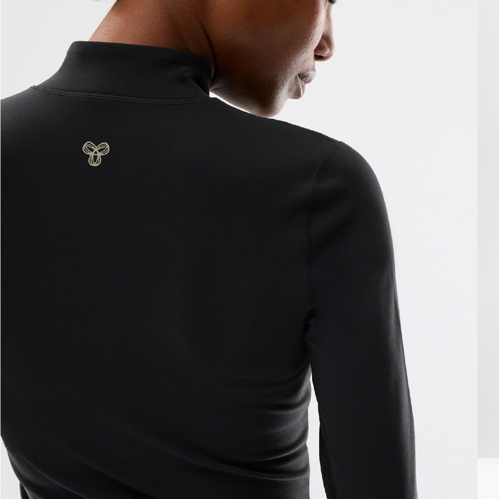 ๐ค Aritzia TNA Golden Butter Limit Black Women's Zip Up Jacket L ๐ค - Picture 3 of 7